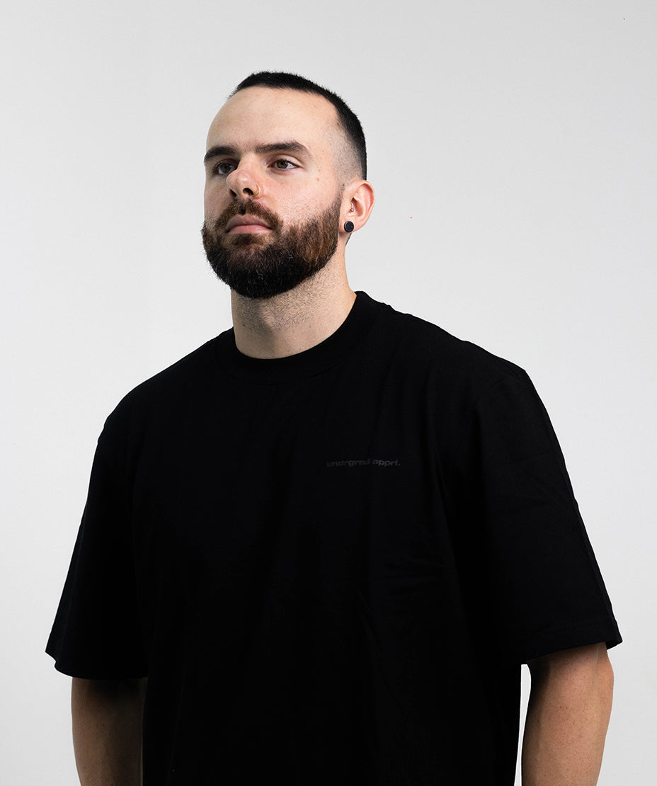 UA Cropped Tee - Classic Black