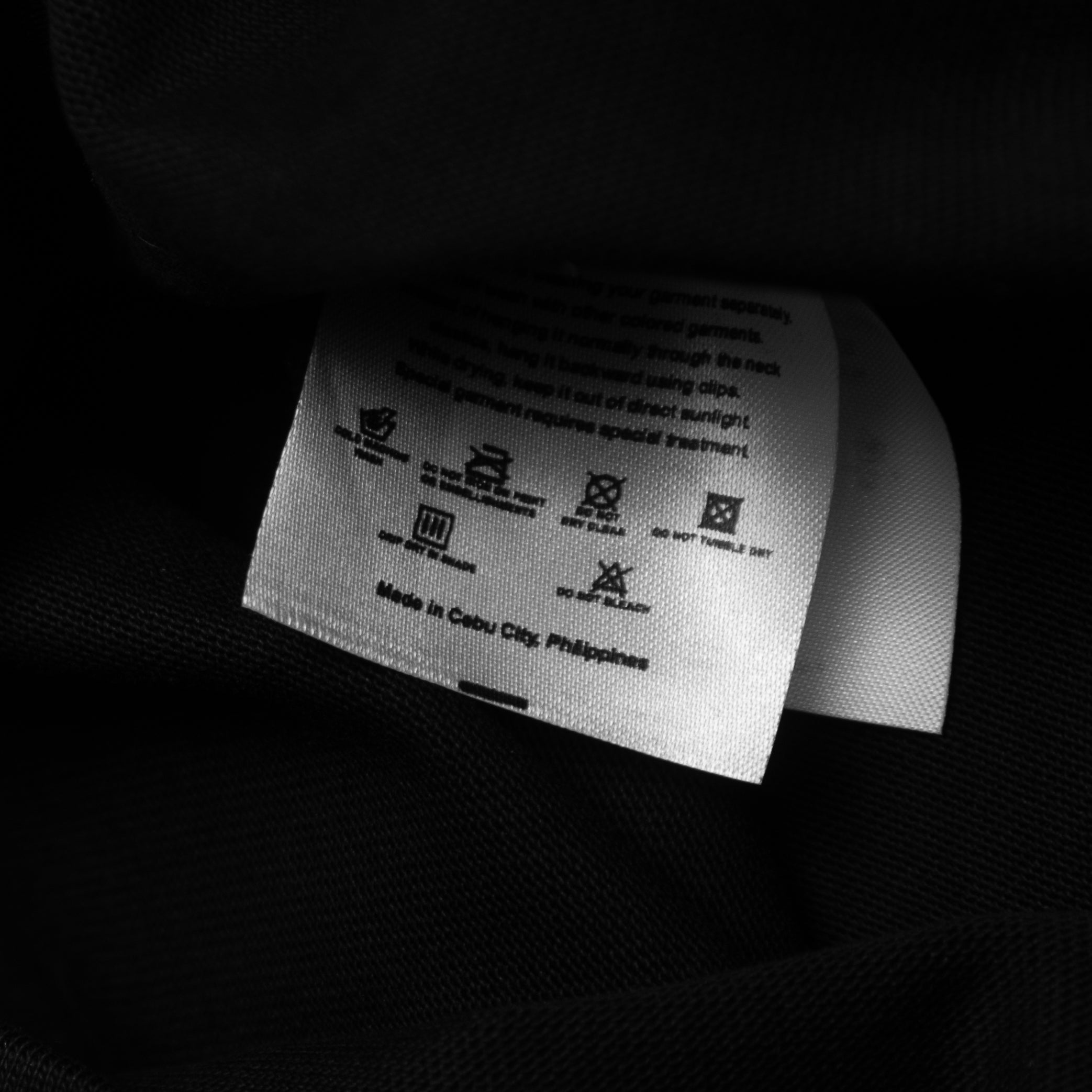 UA PRIME SHIRTS - Black on Black