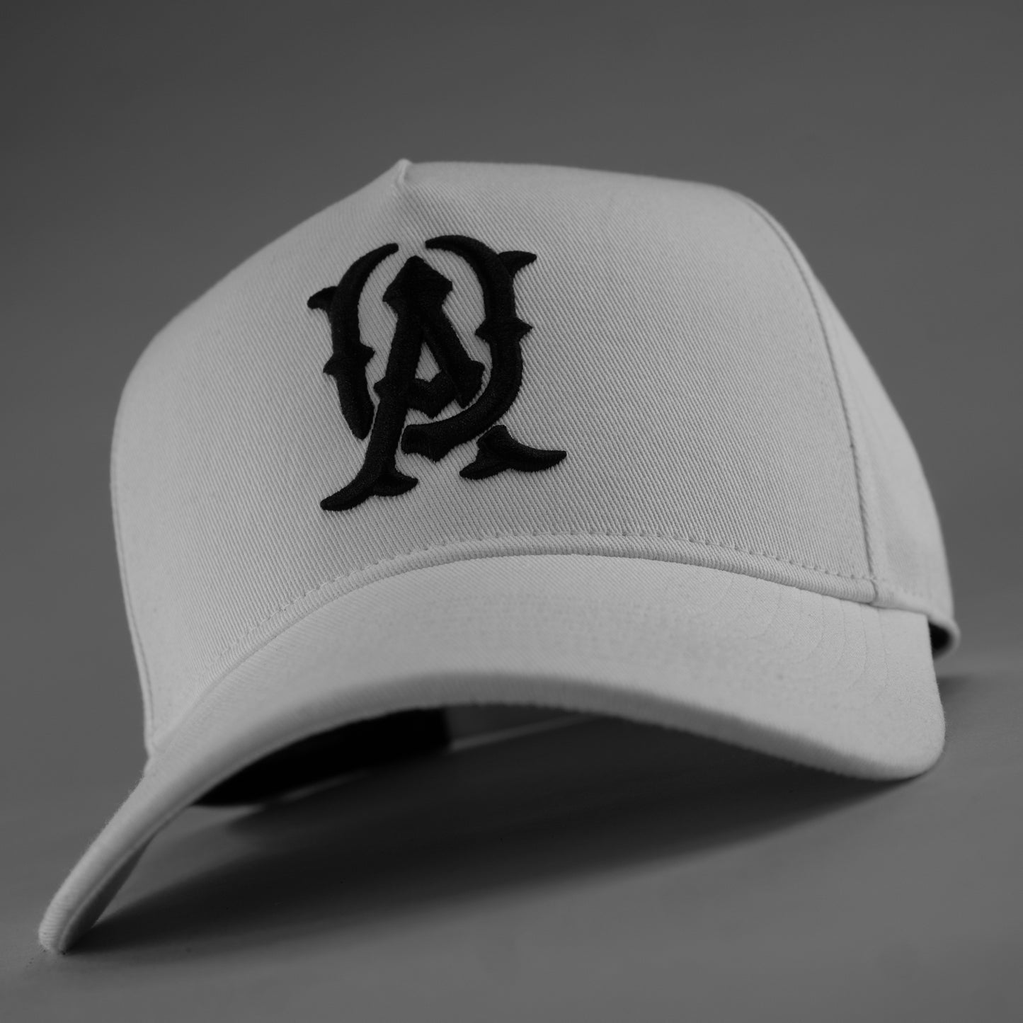 UA SNAPBACK MONOGRAM - GOTHIC WHITE