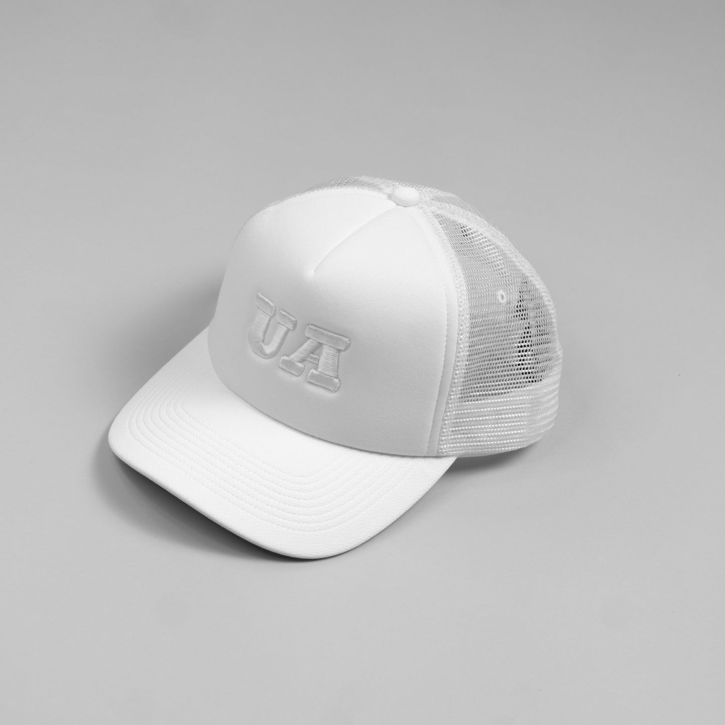 TRUCKER CAP - DOVE WHITE